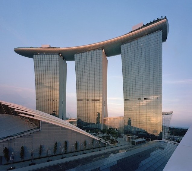 海外注册公司，需不需要本人亲自去？